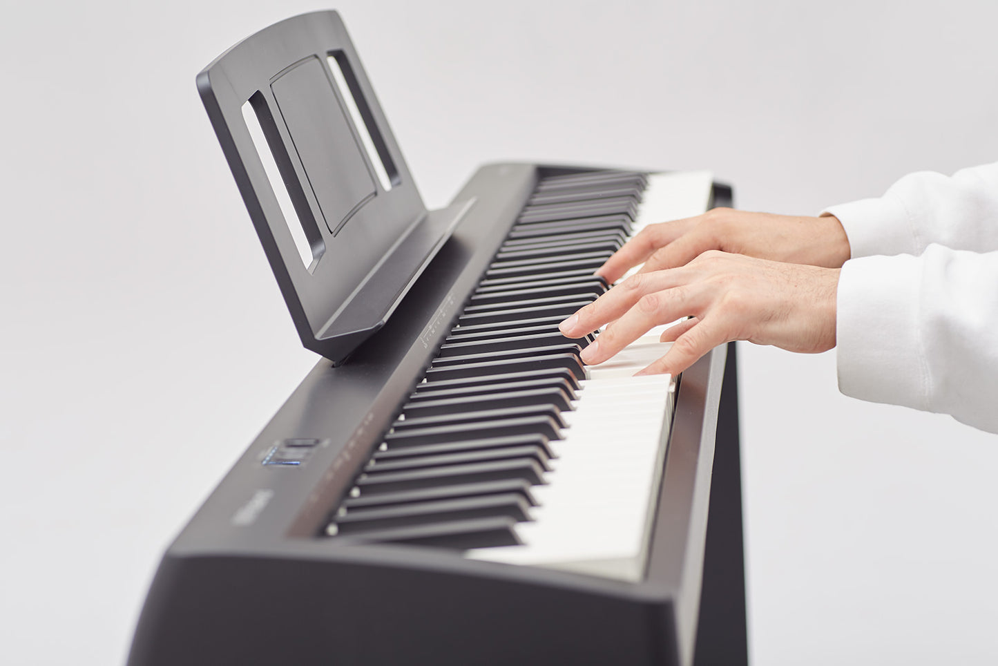 Piano Electrónico FP-10BK Roland