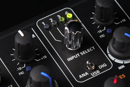 Mezcladora Profesional para DJ XONE:DB4 Allen&Heath